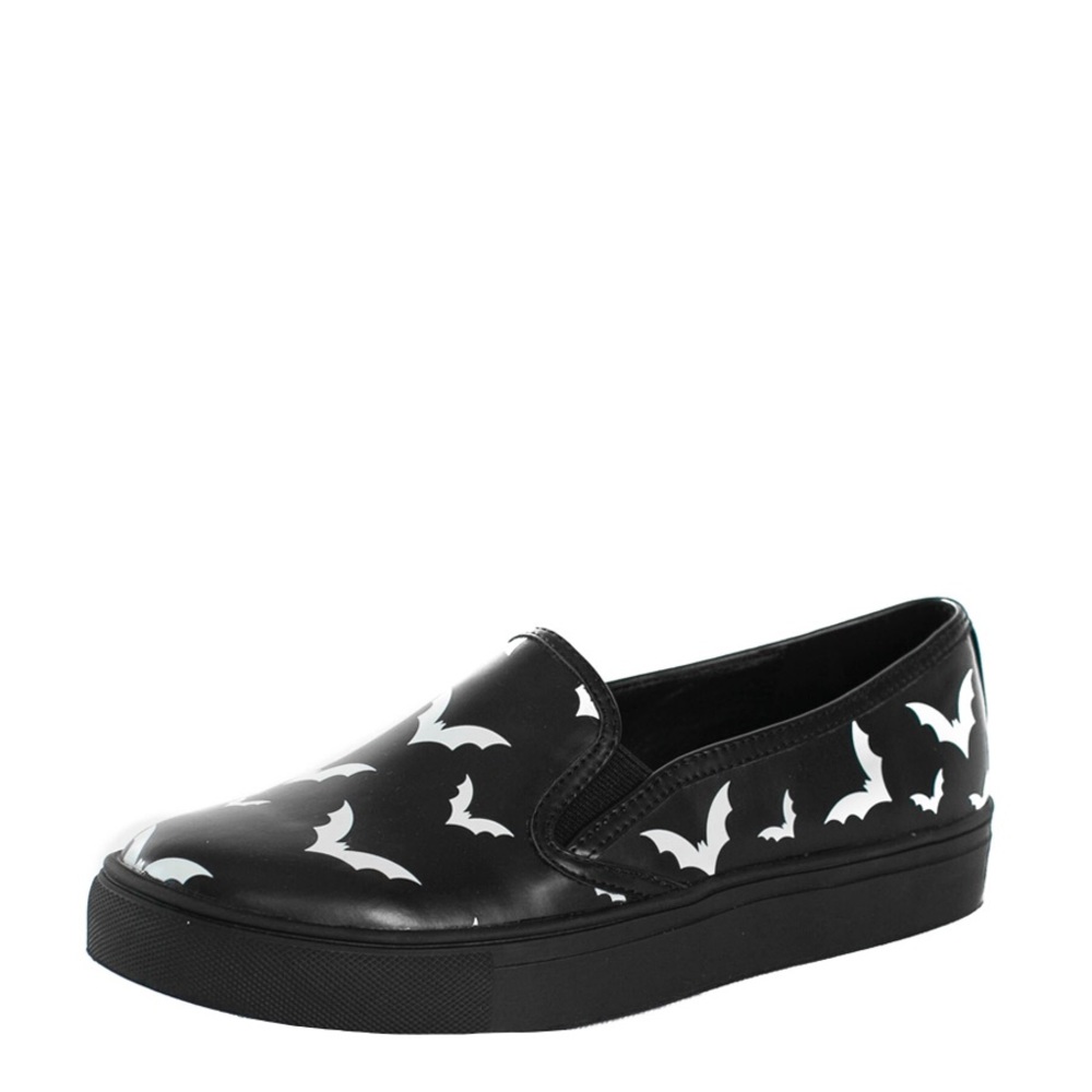 BATTY SLIP ON SNEAKER - 
NEW IN BOX